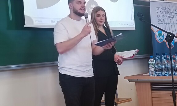 Studenci V roku Psychologii Pracy, Organizacji i Zarządzania Ewa Krakowiak i Albert Szafrański